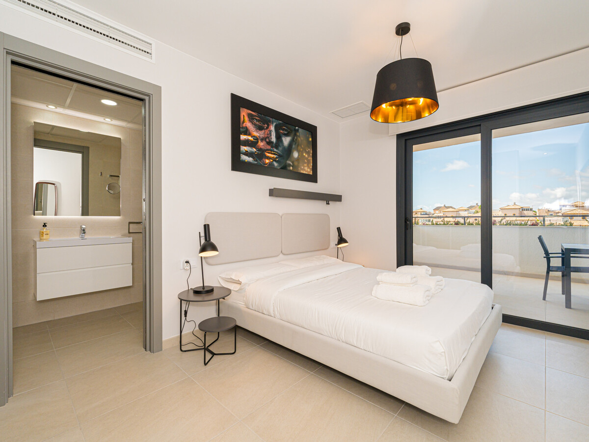 Appartement 100 m² avec terrasse et piscine chauffée - Photo 16