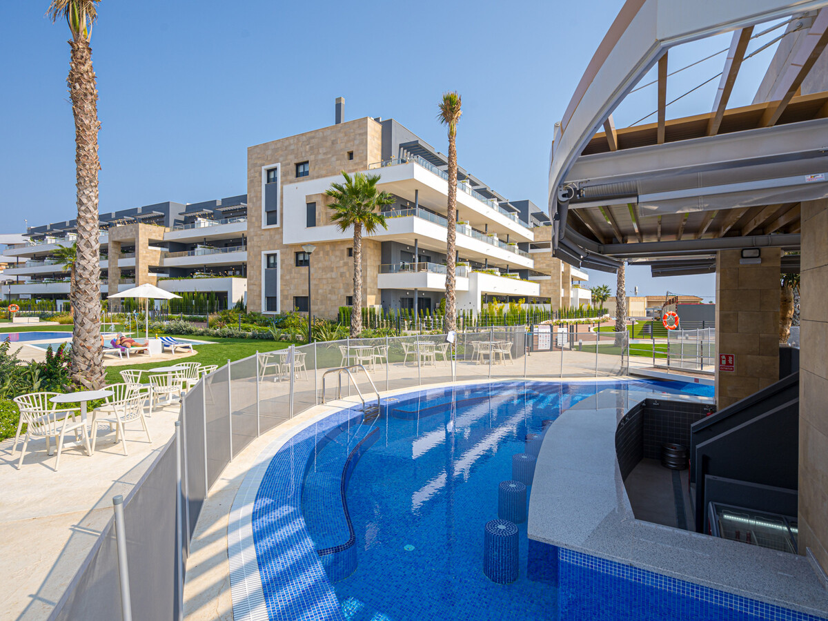 Appartement 100 m² avec terrasse et piscine chauffée - Photo 36
