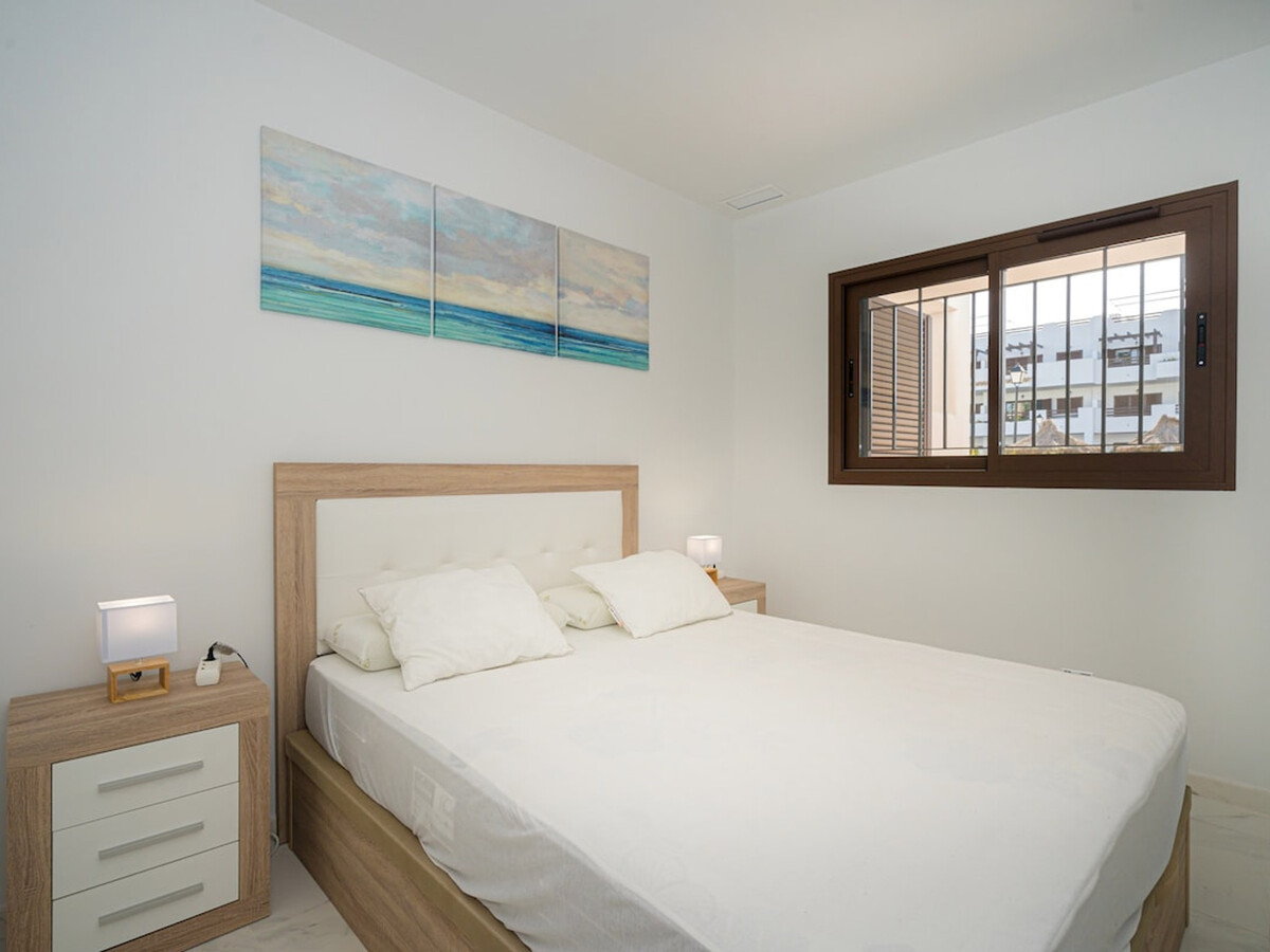 Appartement neuf avec piscine, 500m plage - Photo 13