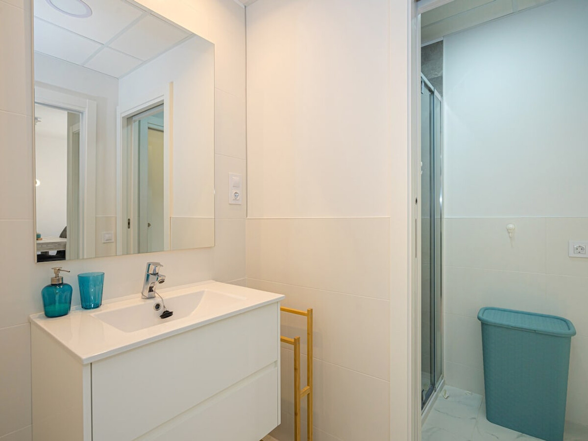 Appartement neuf avec piscine, 500m plage - Photo 16