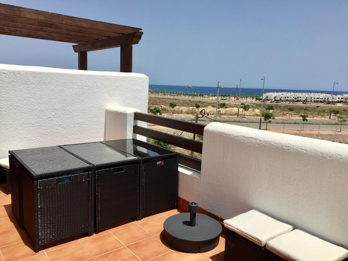 Appartement 2 chambres avec piscine à 500m de la plage - Photo 3