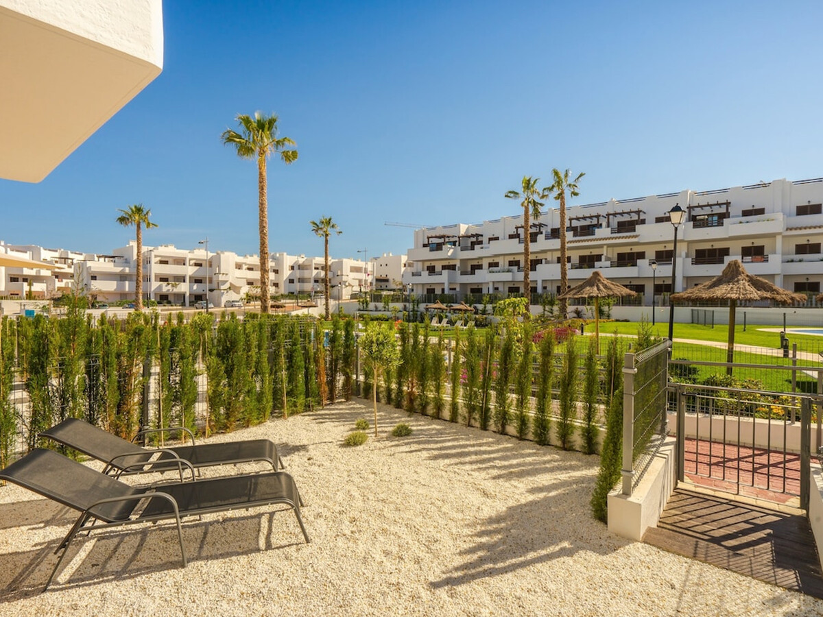 Appartement 2 chambres avec piscine à 500 m de la plage - Photo 4