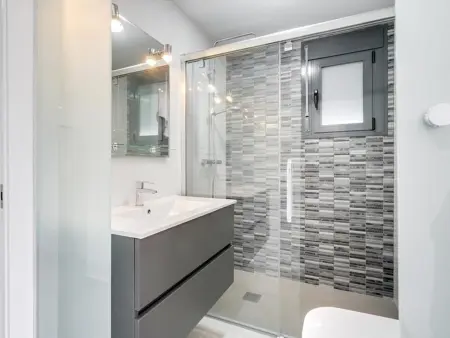 Appartement 4 pers. avec piscine et solarium vue mer : photo 18