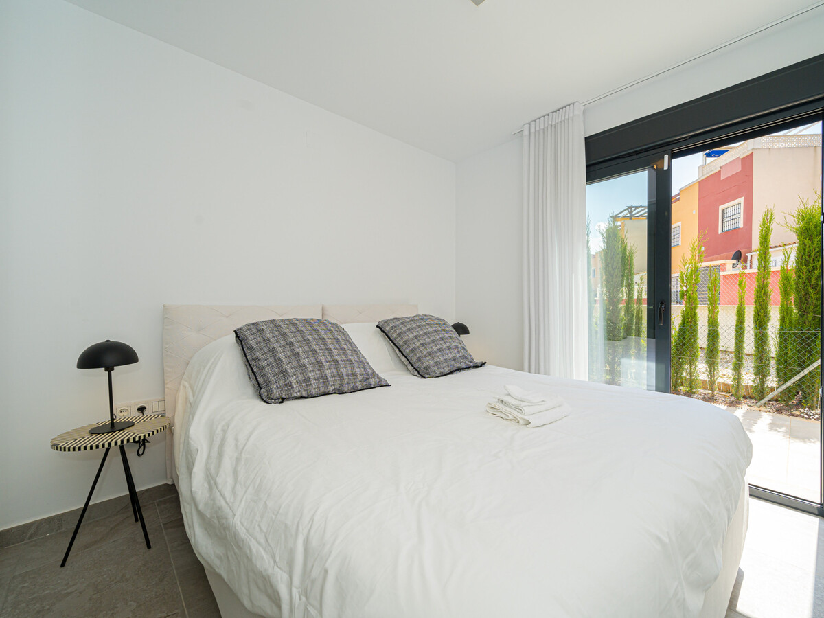Appartement 90 m² avec terrasse, piscine et clim - Torrevieja - Photo 17