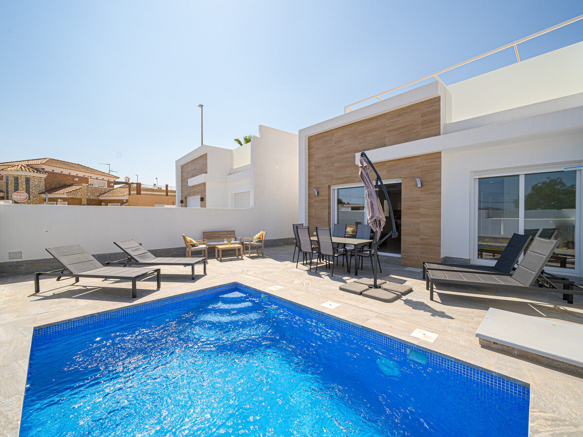 Villa moderne 3 chambres, piscine chauffée à Avileses - Photo 1