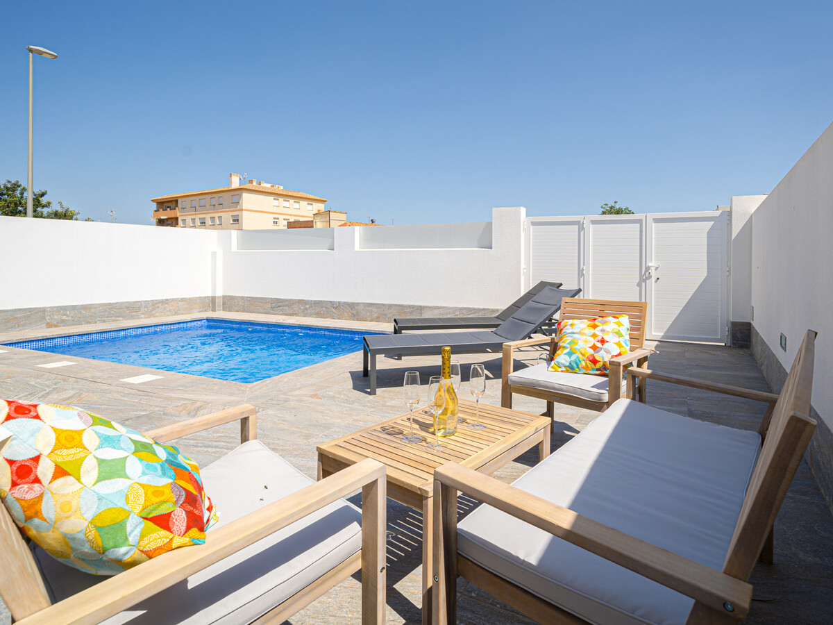Villa moderne 3 chambres, piscine chauffée à Avileses - Photo 3