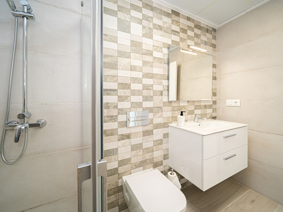 Villa moderne 3 chambres, piscine chauffée à Avileses - Photo 20