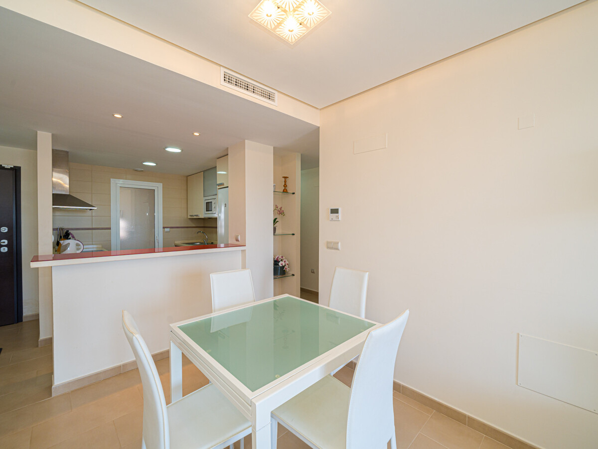 Appartement 75 m² climatisé avec piscine chauffée à 50 m de la plage - Photo 5