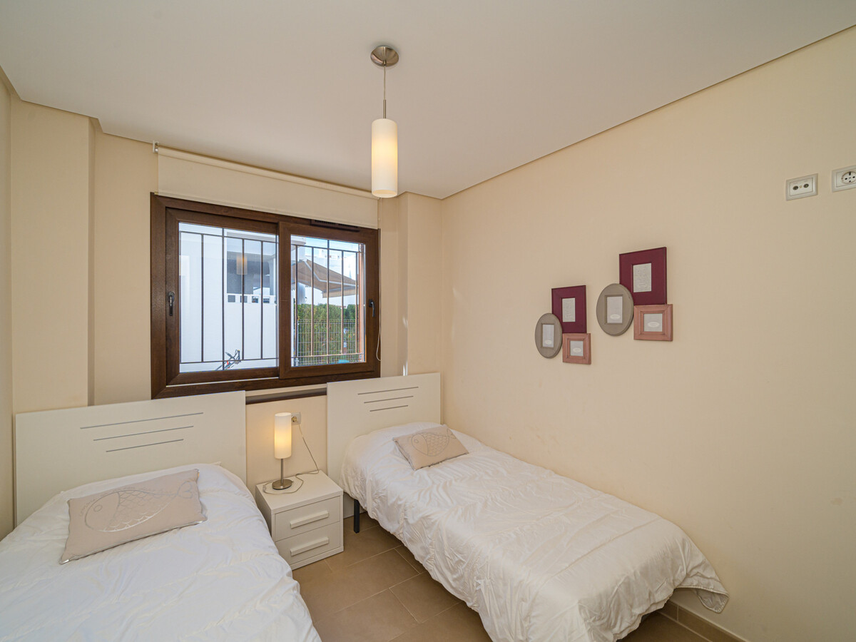 Appartement 75 m² climatisé avec piscine chauffée à 50 m de la plage - Photo 16