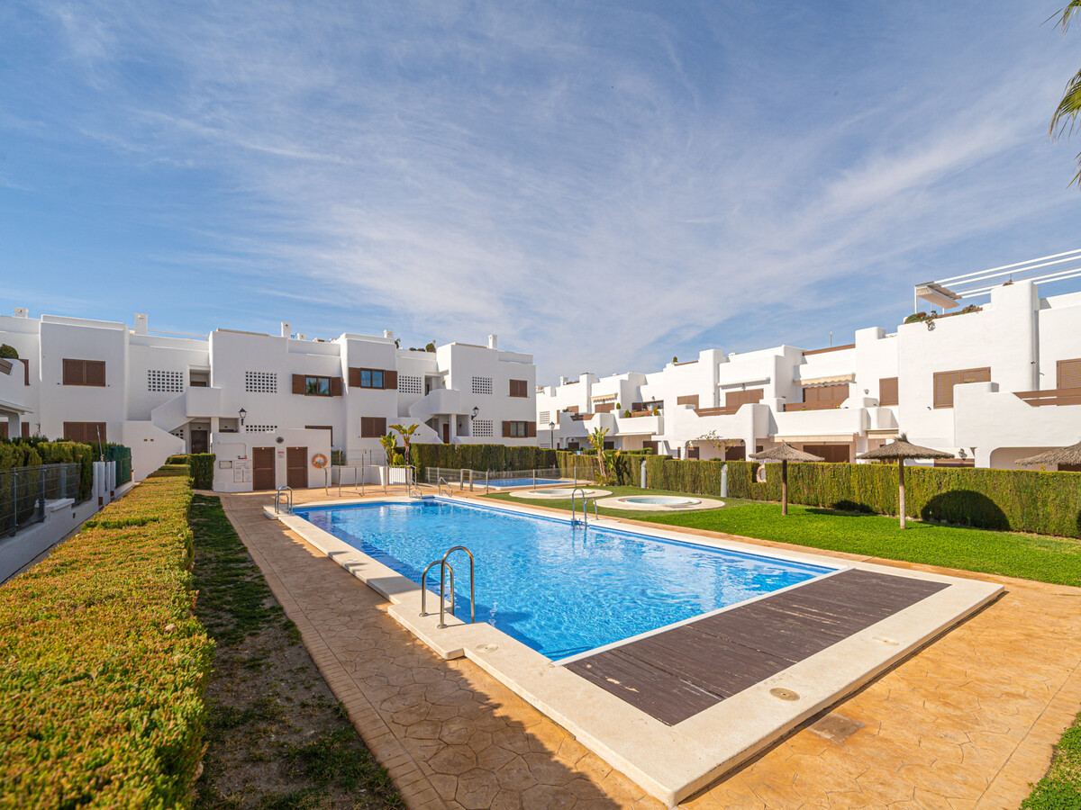 Appartement 75 m² climatisé avec piscine chauffée à 50 m de la plage - Photo 19