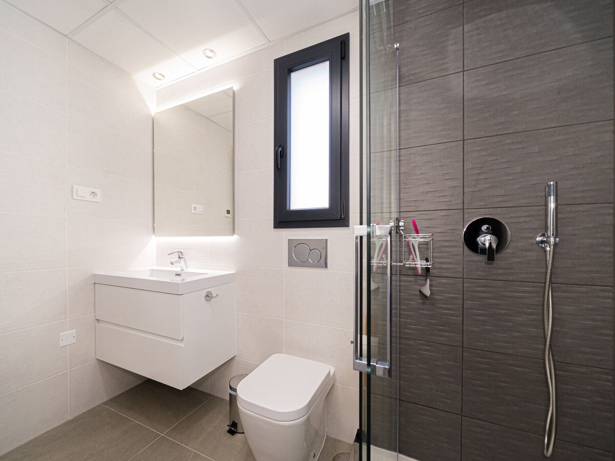 Appartement 3 chambres vue jardin avec piscine chauffée - Photo 21