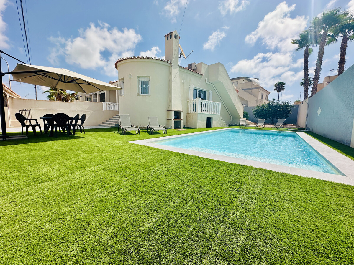 Villa moderne 3 chambres avec piscine privée à Torrevieja - Photo 7