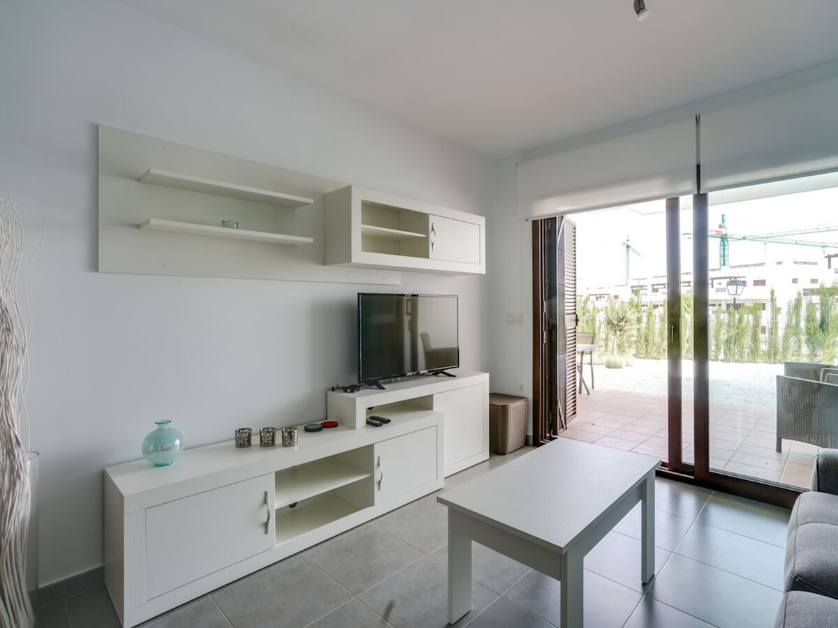 Appartement 2 ch avec piscine à 500 m de plage - Photo 9