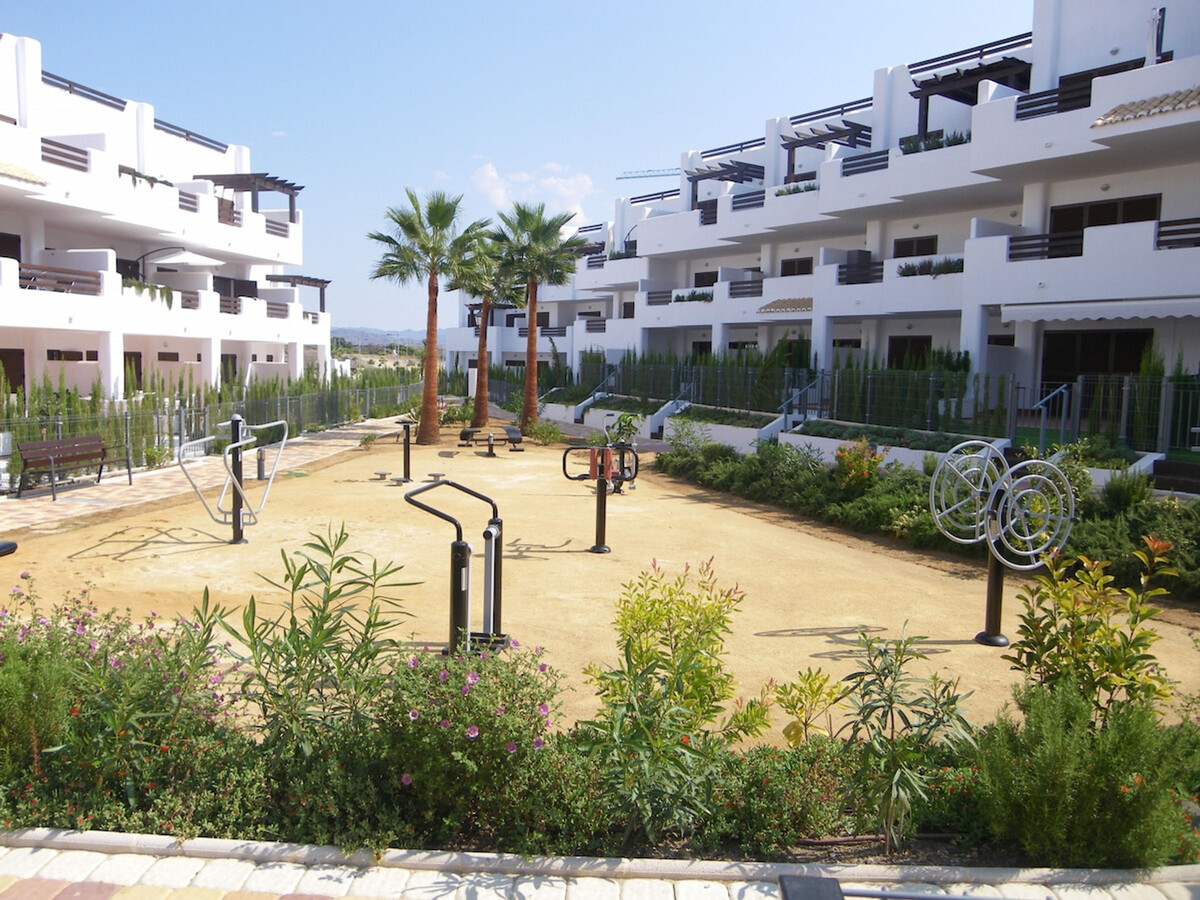 Appartement 2 ch avec piscine à 500 m de plage - Photo 22