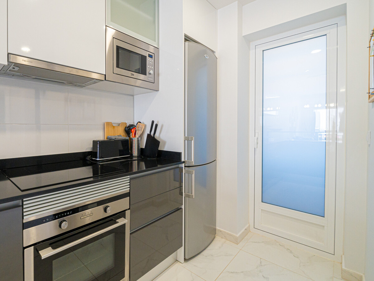 Appartement 75 m² vue mer, piscine et parking - San Juan - Photo 16