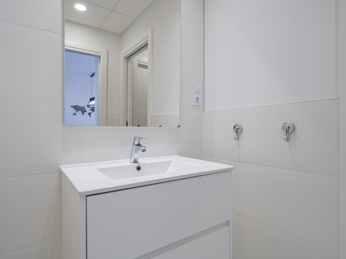 Appartement 75 m² vue mer, piscine et parking - San Juan - Photo 21