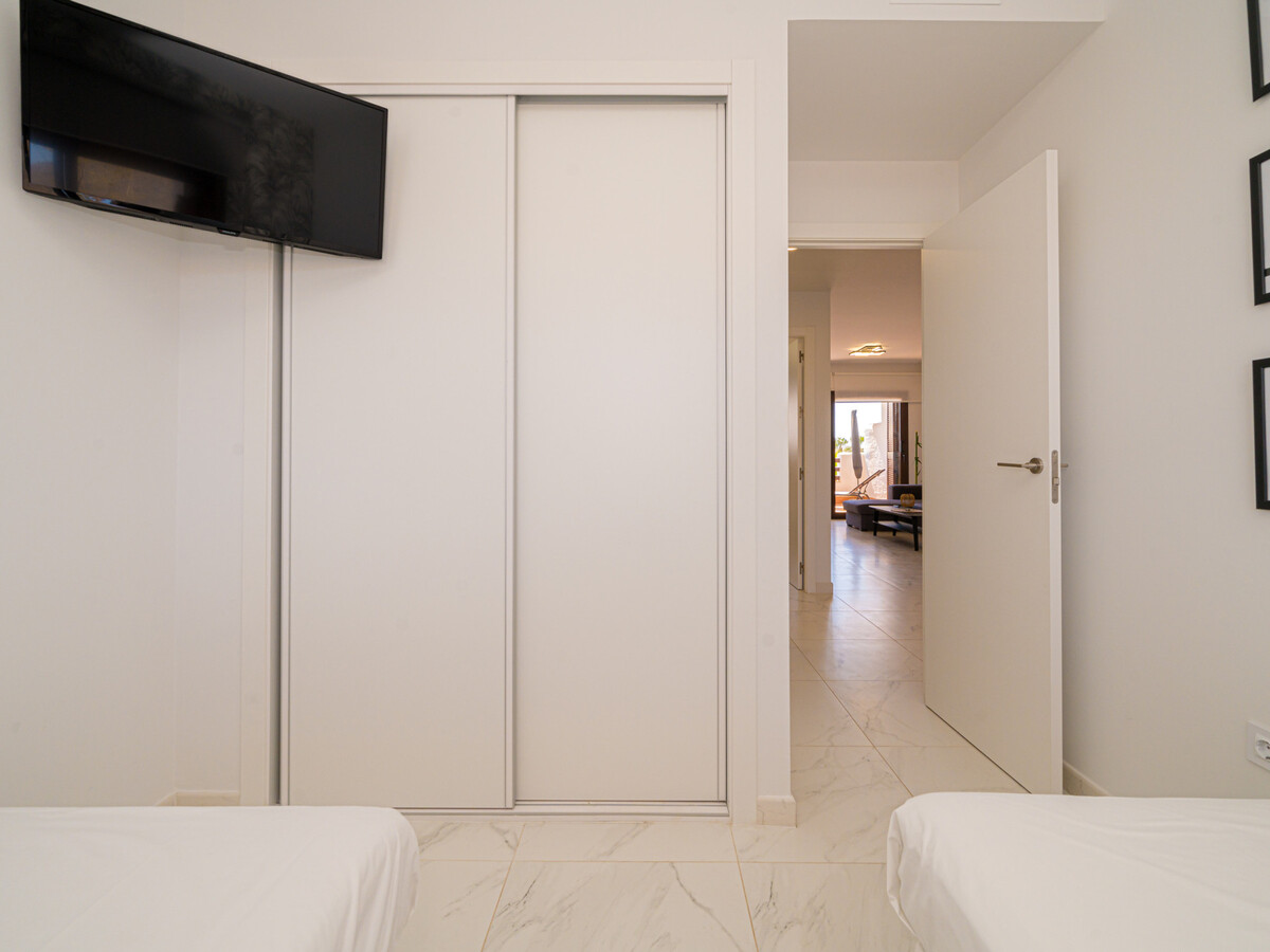 Appartement 75 m² vue mer, piscine et parking - San Juan - Photo 26