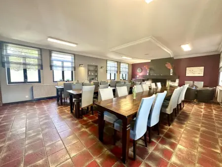 Le Petit Vallon, Ancien hôtel confortable avec billard et kicker! - Photo 13