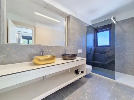 Villa Aloa II à Splitska, piscine privée et vue mer : photo 29