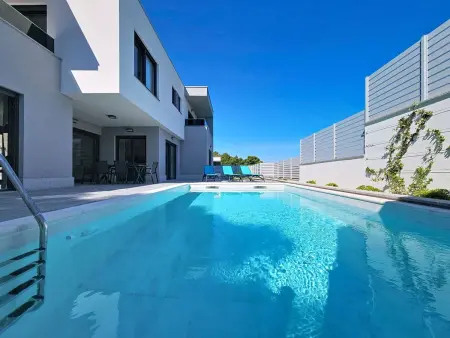 Villa Aloa III - Brač, piscine privée et vue mer : photo 2