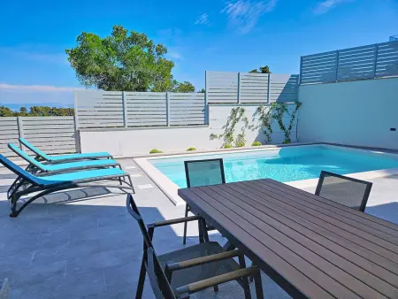 Villa Aloa III - Brač, piscine privée et vue mer : photo 8