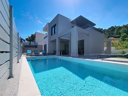 Villa Aloa IV à Splitska, piscine privée vue mer : photo 29