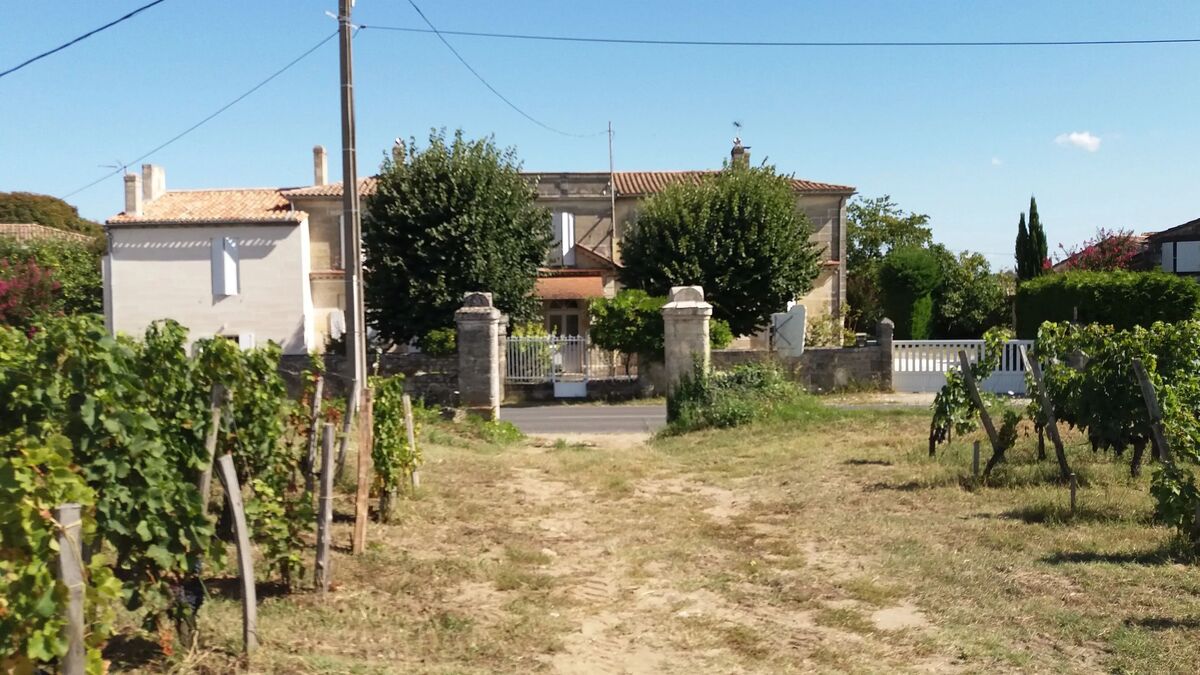 Appartement 80 m² Saint-Émilion, jardin privé et parking - Photo 13