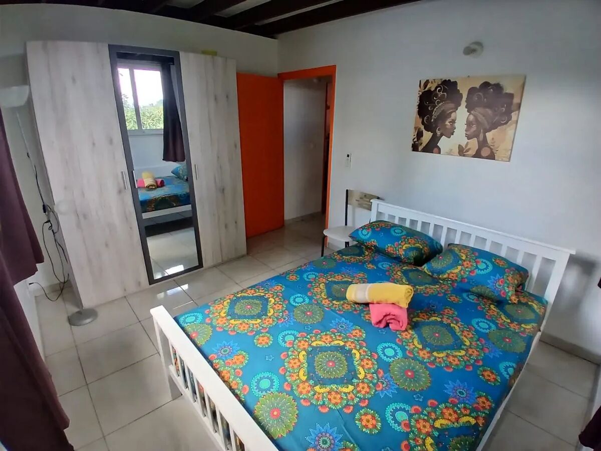 Maison 2 chambres avec terrasse et vue montagnes à Baie-Mahault - Photo 7