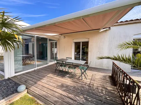 Location maison à Les Sables d'Olonne, Maison avec jardin clos et véranda