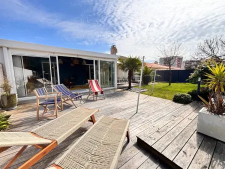 Maison 3 chambres avec jardin clos et véranda aux Sables-d'Olonne : photo 5