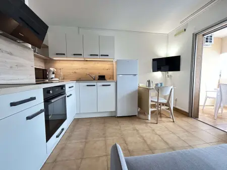 Studio lumineux, terrasse vue mer - 4 pers., Appartement 4 personnes à Sainte Maxime : photo 4