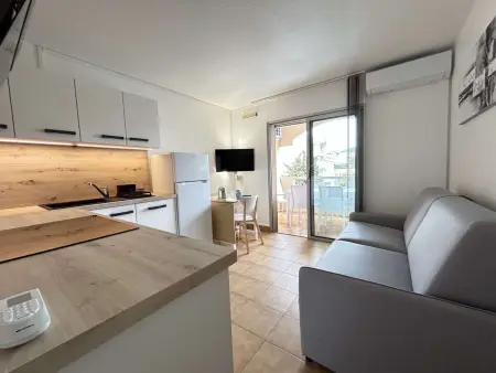 Studio lumineux, terrasse vue mer - 4 pers., Appartement 4 personnes à Sainte Maxime : photo 5
