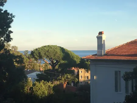 Villa avec piscine privée et jardin à Sainte-Maxime, proche plage : photo 3