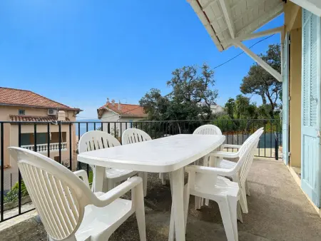 Villa avec piscine privée et jardin à Sainte-Maxime, proche plage : photo 12