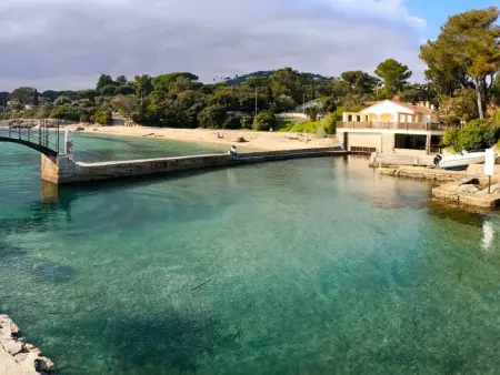 Villa avec piscine privée et jardin à Sainte-Maxime, proche plage : photo 22