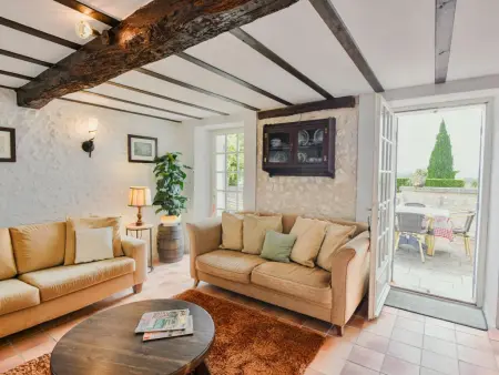 Maison Maswari à Lusignac : 2 maisons, piscine chauffée : photo 4