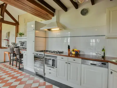 Maison Maswari à Lusignac : 2 maisons, piscine chauffée : photo 5