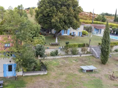 Maison Maswari à Lusignac : 2 maisons, piscine chauffée : photo 30