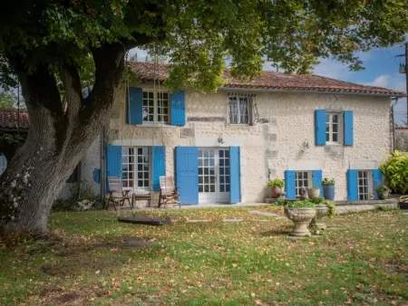 Maison Maswari à Lusignac : 2 maisons, piscine chauffée : photo 35