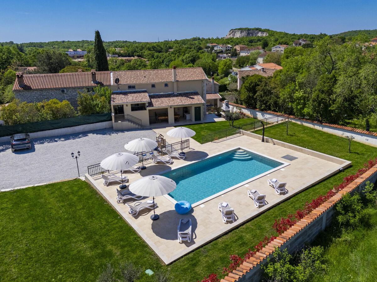 Tone i Maria – Maison 5 chambres avec piscine privée - Photo 1