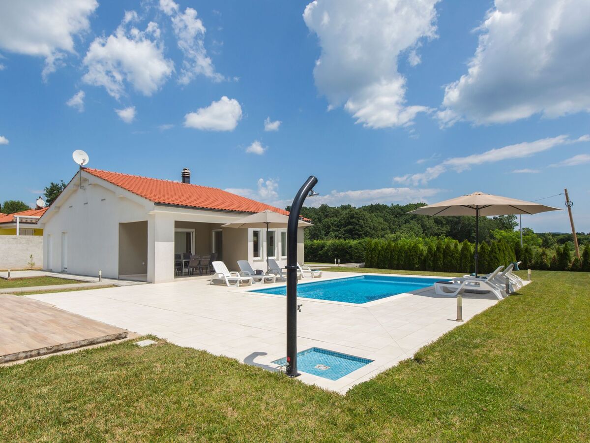 Villa Nikol - Maison 8 pers. avec piscine à Drenje - Photo 3