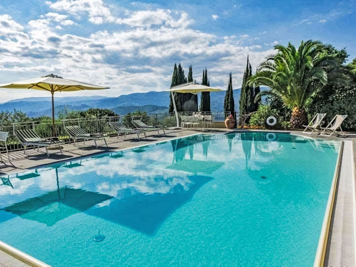 Villa Casale Belvedere – Gîte 12 pers. avec piscine - Photo 2