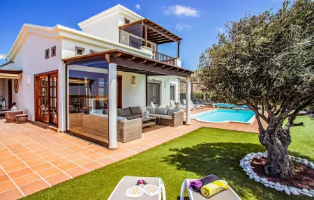 Maison Vistas al Mar : piscine chauffée et vue mer : photo 10