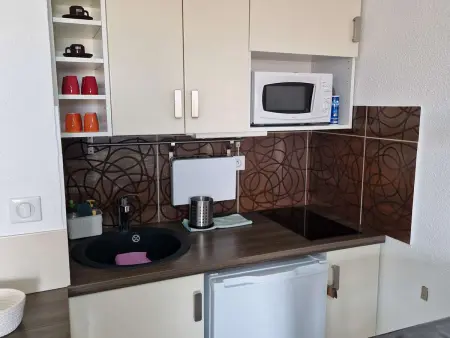 Studio rénové avec parking privé à Marseillan-Plage : photo 8