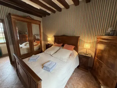 Gîte 6 pers. avec plan d'eau privé et 3 ha - Sologne : photo 9