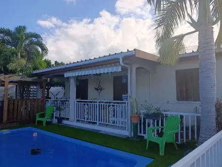 Location villa à Saint Benoît, Villa charmante avec piscine privée à Saint-Benoît