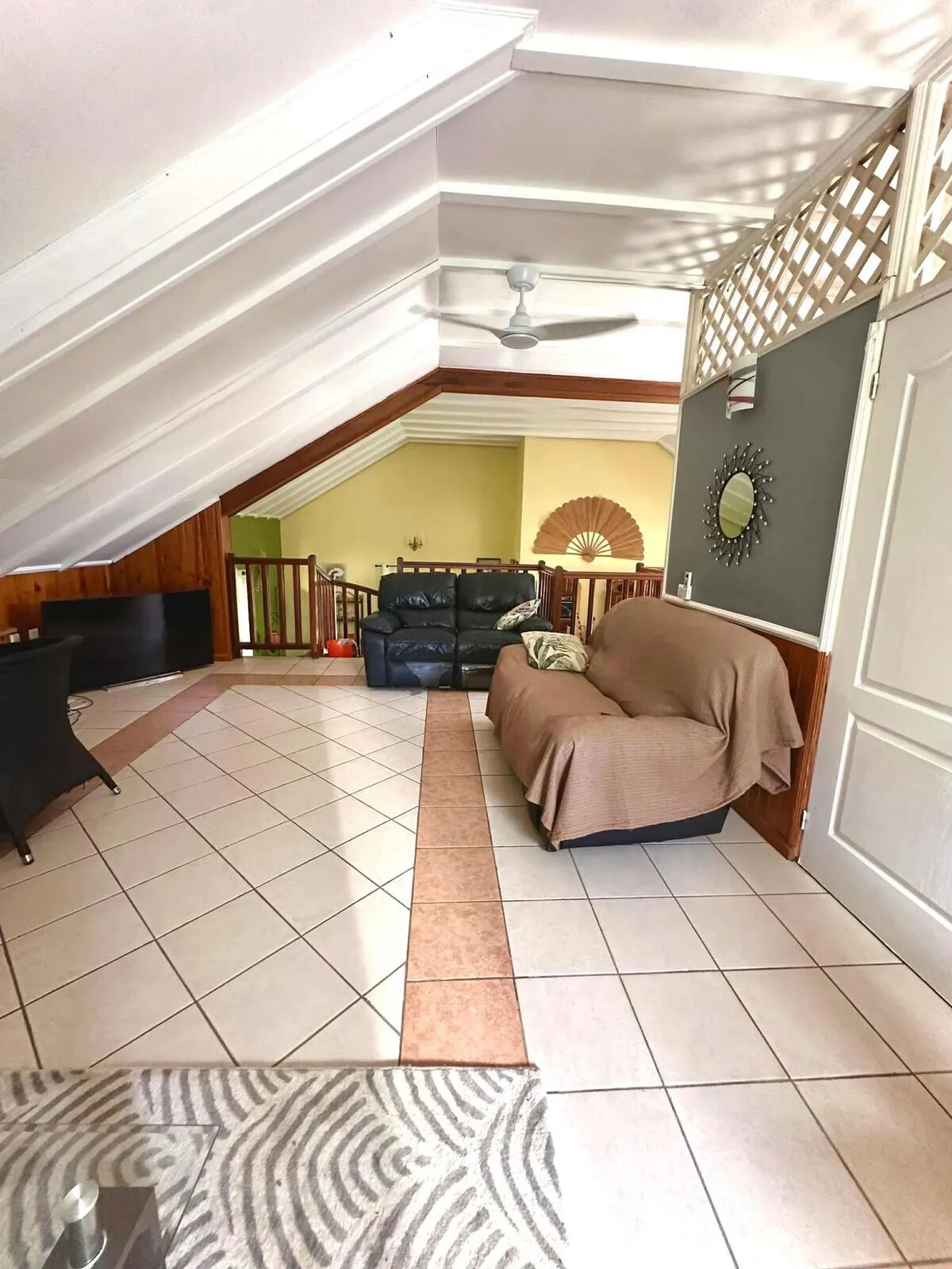 Maison 160 m² jardin clôturé à Sainte-Rose, 6 pers - Photo 7