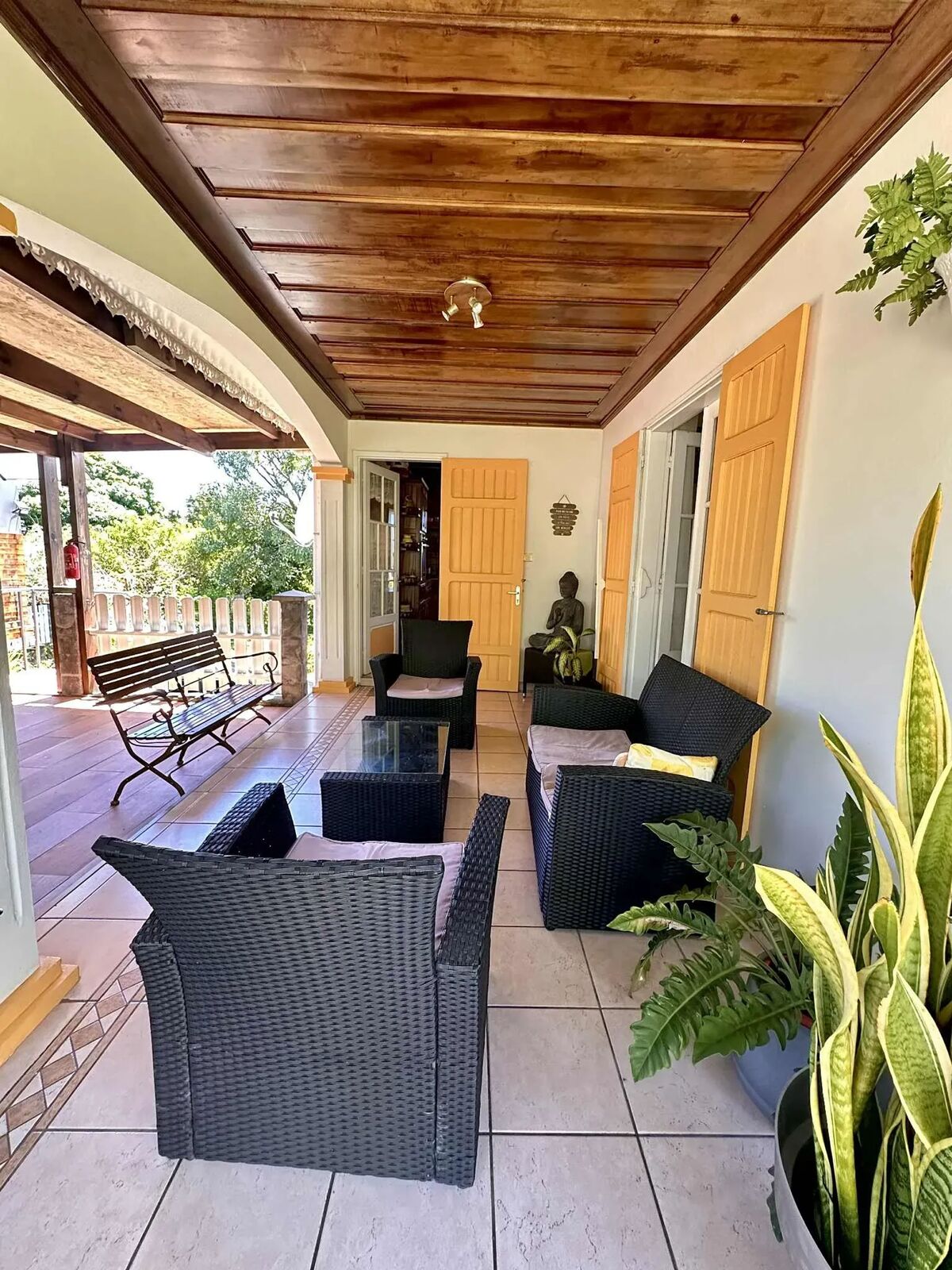 Maison 160 m² jardin clôturé à Sainte-Rose, 6 pers - Photo 9