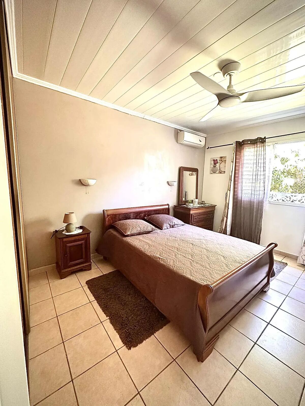 Maison 160 m² jardin clôturé à Sainte-Rose, 6 pers - Photo 13