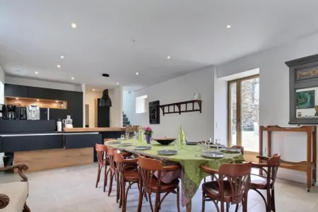 Maison 15 personnes à Neulliac, terrasse 50 m² : photo 3